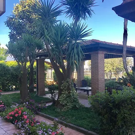 Charme Bed & Breakfast 3*
